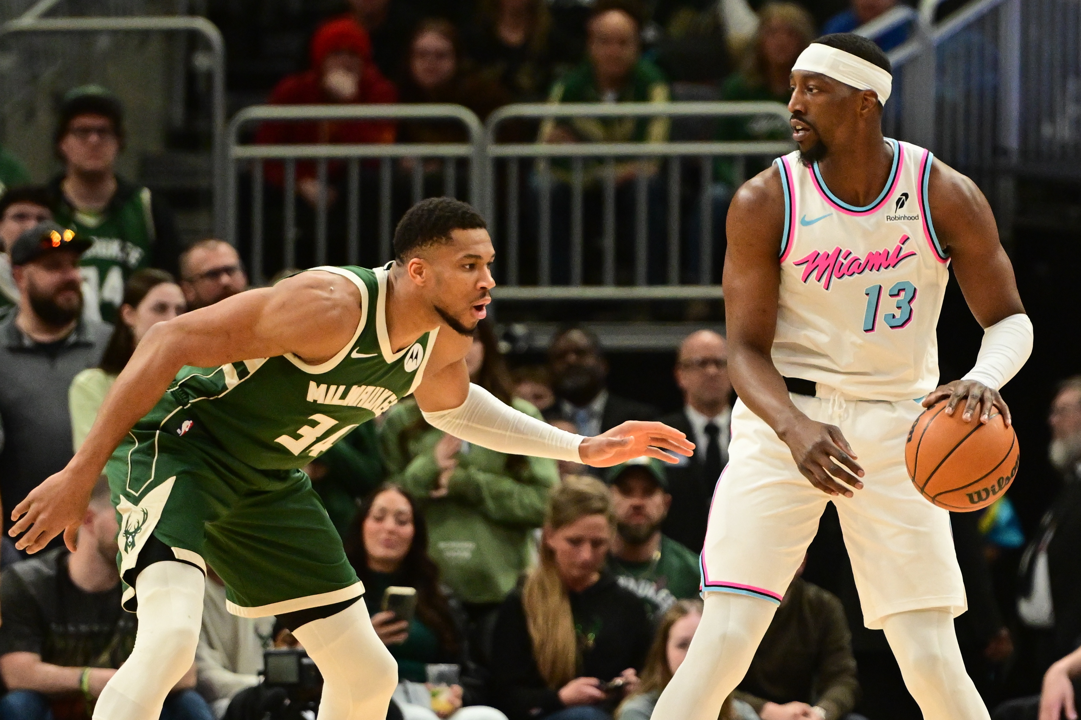 yunkai官网-休赛期会有交易？记者：联盟多队密切关注阿德巴约在热火的情况