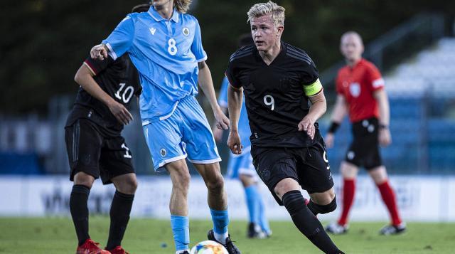 下载开云-推迟近半年的U21队首秀，穆科科用新纪录走出困境