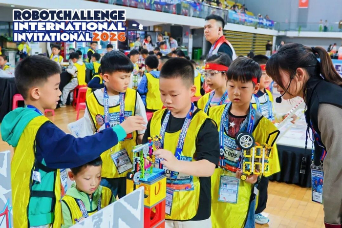 云开官网-逐梦泉城!2026 赛季 RC 国际邀请赛(济南站)完美收官,致敬科技少年的巅峰闪耀时刻!|山东交通学院|济南市|山东省|机器人|比赛_新浪体育_新浪新闻