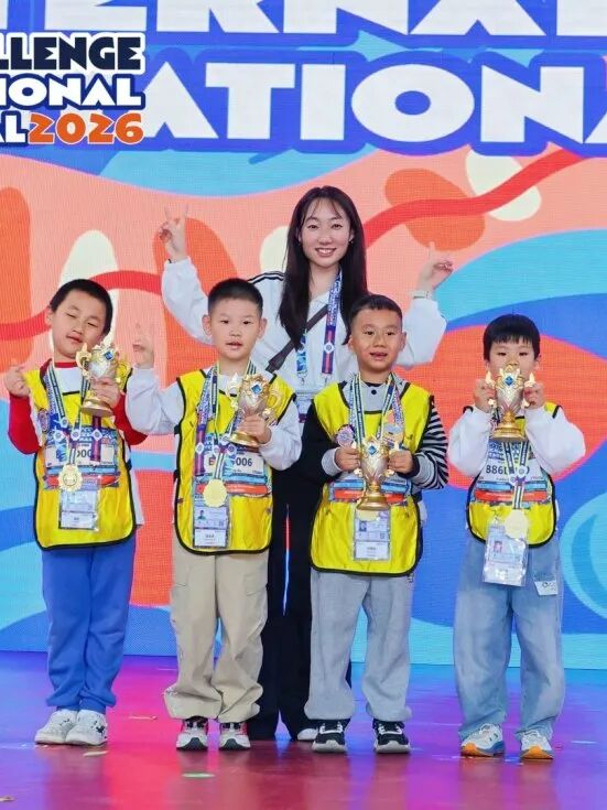 云开官网-逐梦泉城!2026 赛季 RC 国际邀请赛(济南站)完美收官,致敬科技少年的巅峰闪耀时刻!|山东交通学院|济南市|山东省|机器人|比赛_新浪体育_新浪新闻