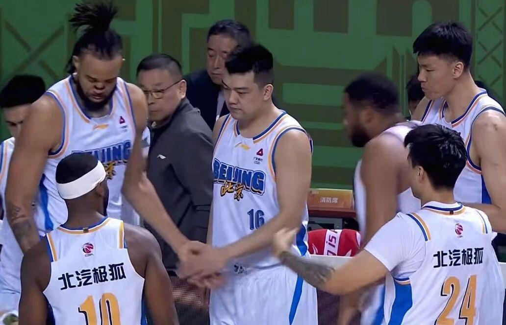 下载开云-北京男篮15分完败，辽宁男篮完胜新疆，山东力克福建重返四强